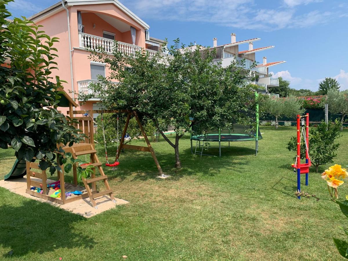 Apartments Rosa Umago Exterior foto